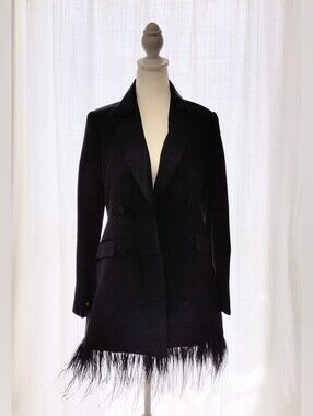 ASTR Sz XS Black Double-Breasted Blazer with Feather Hem